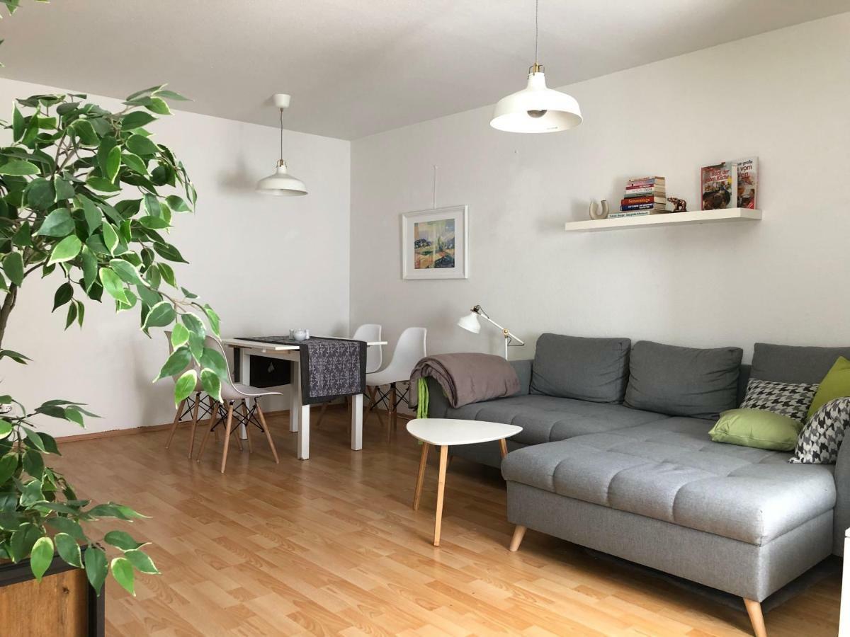 Parkplatz Und Balkon - Burberg'S Heimathafen In Wiesbaden Exterior photo